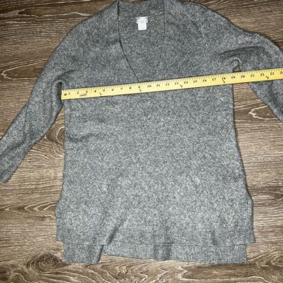 Chico’s Herringbone Heather Gray Textured Tunic Sweater with Deep V-Neck Medium - Picture 9 of 12